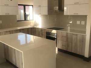 4 Bed House in Izinga Ridge
