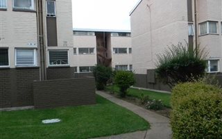 1 Bedroom Apartment in Bonaero Park
