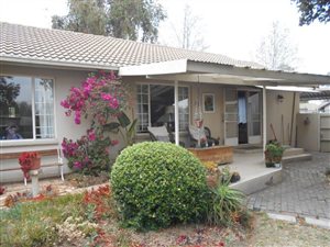 2 Bed House in Bloubosrand
