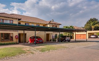 2 Bedroom House in Lonehill