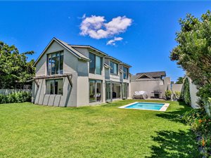 3 Bed House in Lake Michelle