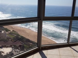 3 Bed Apartment in Umhlanga Rocks