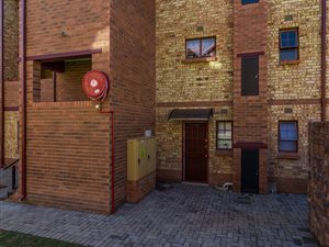 1 Bed Apartment in Erand Gardens