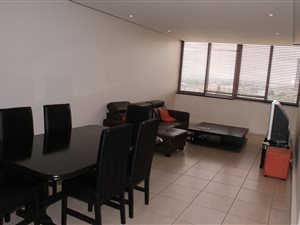 3 Bed Apartment in Bedford Gardens
