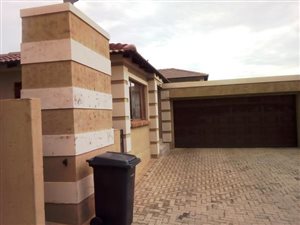 3 Bed Townhouse in The Reeds