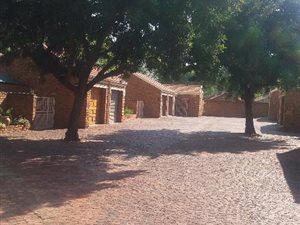 3 Bedroom Townhouse in Vanderbijlpark CE