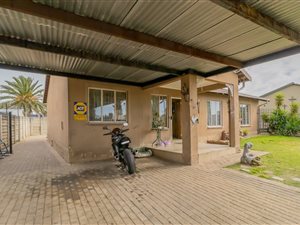 3 Bed House in Minnebron