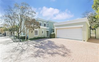 4 Bedroom House in Bryanston