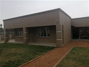 2 Bed House in Minnebron