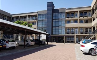 64 m² Commercial space in Century City