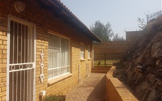 3 Bedroom Simplex in Kenmare
