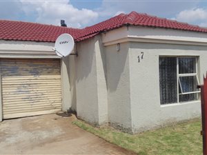 3 Bed House in Villa Liza