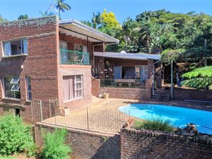 5 Bed House in Montrose
