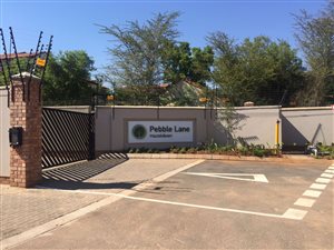 2 Bed Townhouse in Hazeldean (Silverlakes Surroundings)