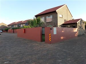 4 Bed Duplex in Elspark