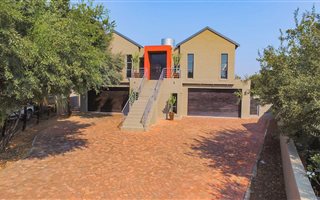 4 Bedroom House in The Coves