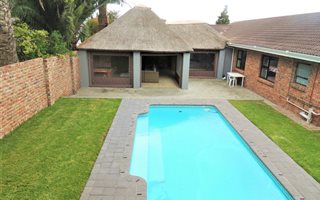 3 Bedroom House in Kamma Park