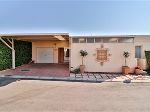 2 Bed Townhouse in Rietvalleirand