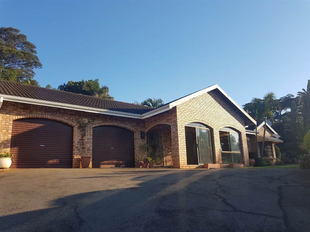 3 Bedroom Townhouse in Lester Park photo number 2