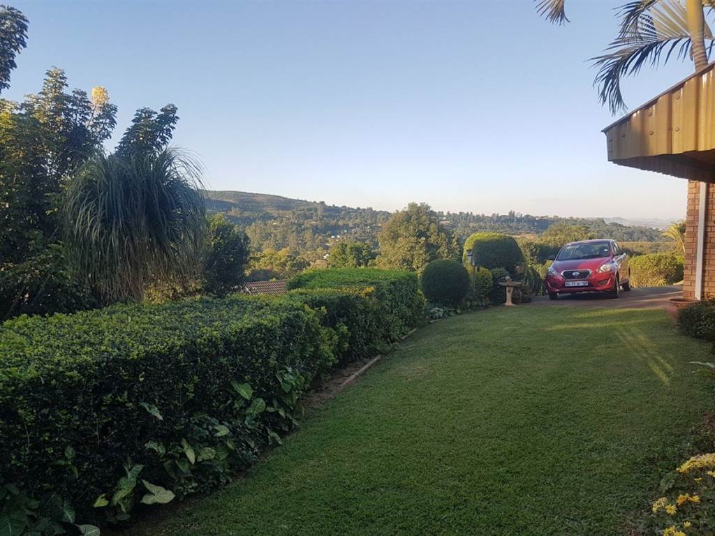 3 Bedroom Townhouse in Lester Park photo number 8