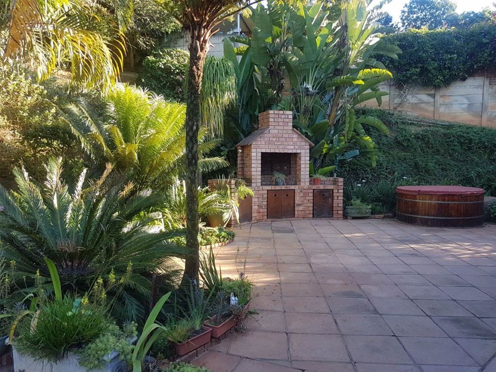 3 Bedroom Townhouse in Lester Park photo number 3