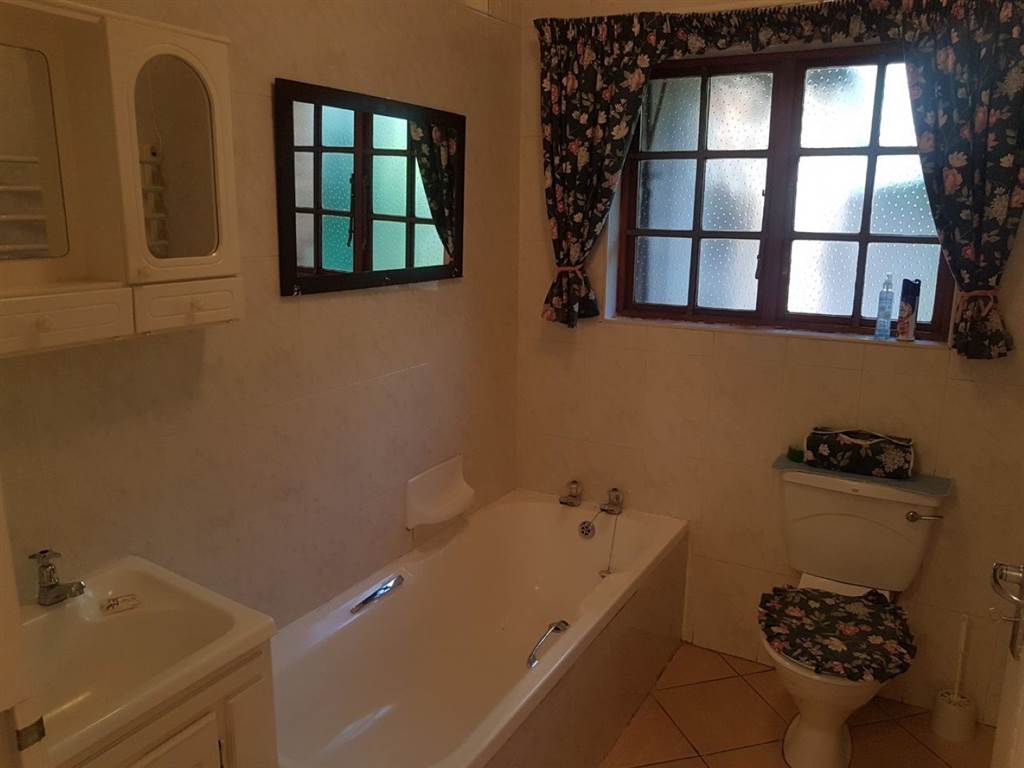 3 Bedroom Townhouse in Lester Park photo number 21