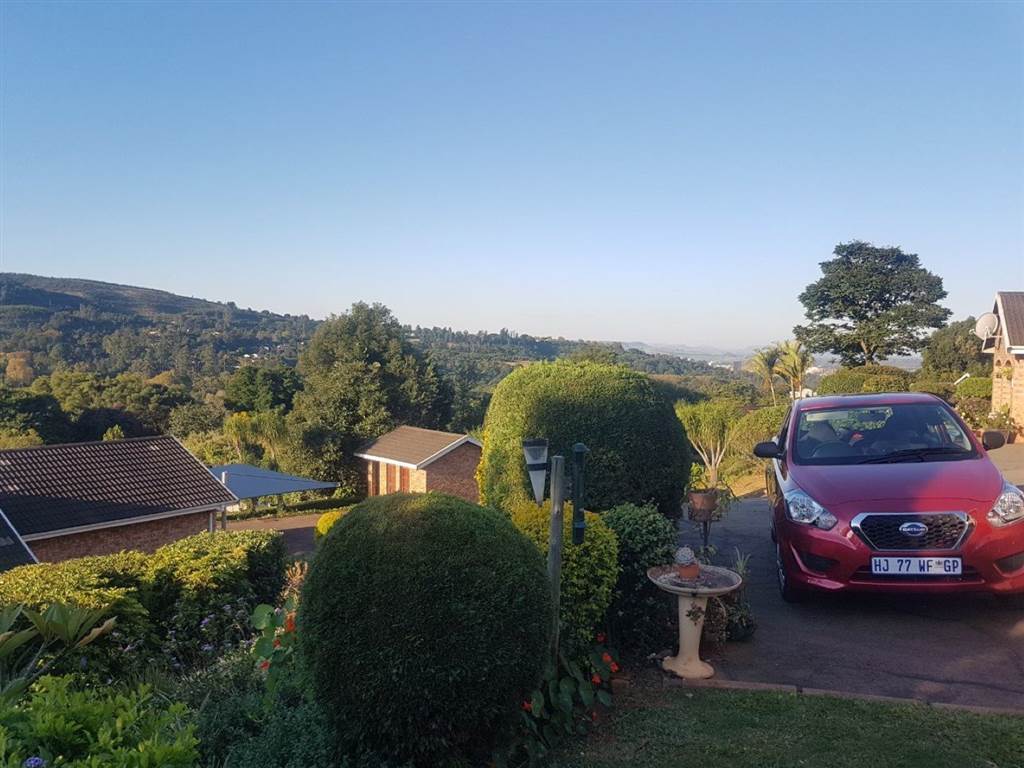 3 Bedroom Townhouse in Lester Park photo number 10