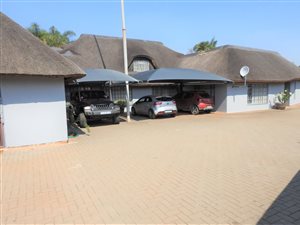 350 m² Commercial space in Doringkloof
