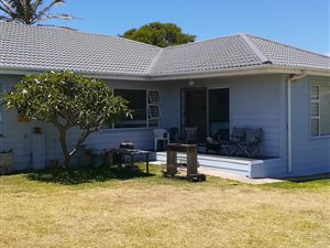 3 Bed House in Hartenbos Heuwels