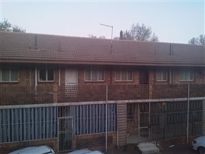 2 Bed Flat in Vanderbijlpark CW2