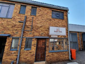 191 m² Industrial space in Stormill