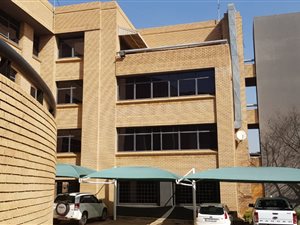 766 m² Office Space in Sunninghill