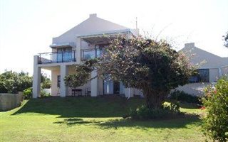 6 Bedroom House in Kenton-on-Sea