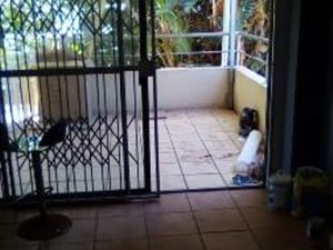 2 Bed House in Athlone Park