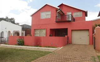 3 Bedroom House in Coronationville