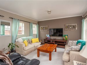 3 Bed Duplex in Mangold Park