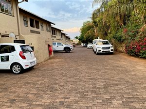3 Bed Townhouse in Florida North