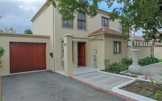 3 Bedroom House in Sandbaai