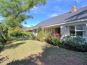 4 Bed House in Golden Acre