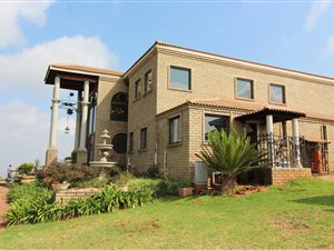 11 m² Farm in Protea Ridge