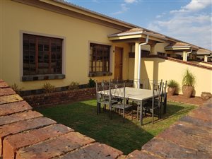 3 Bedroom Simplex in Comet