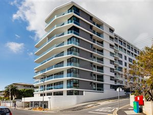 2 Bed Apartment in Sea Point