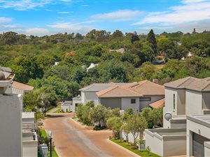 3 Bed House in Lonehill
