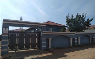 3 Bedroom House in Cosmo City