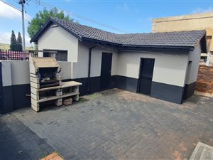 3 Bed House in Laudium