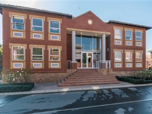 545 m² Office Space in Fourways