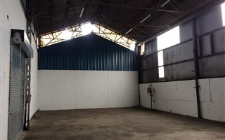 283 m² Industrial space in Jacobs