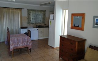 1 Bedroom Townhouse in Rietvalleirand