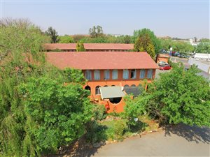 3 Bed Duplex in Doringkloof