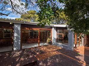 3 Bed House in Boesmansriviermond